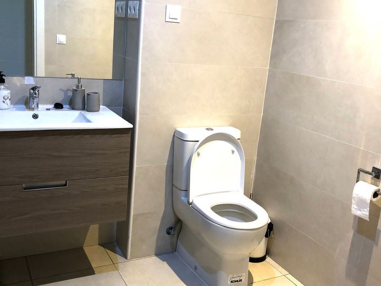 Apartment for Sale in Nueva Andalucía, Malaga 18