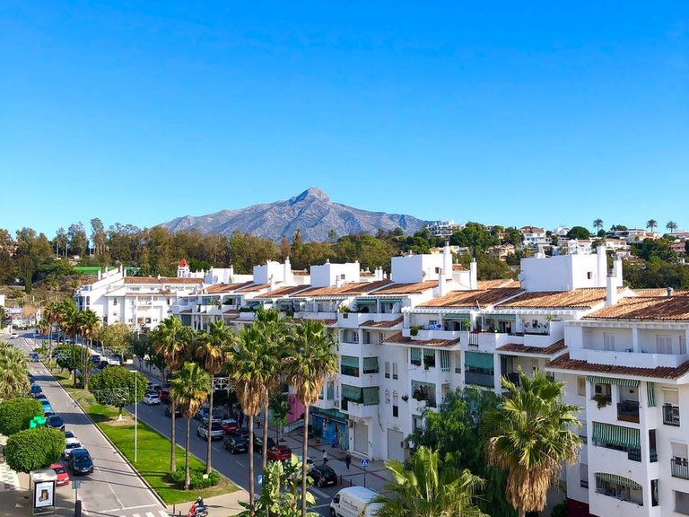 Apartment for Sale in Nueva Andalucía, Malaga 2