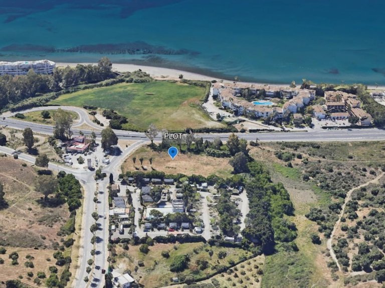 Plot for Sale in Selwo, Malaga 1