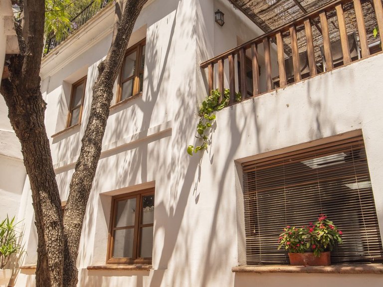 Villa for Sale in Monte Sancha, Malaga 32