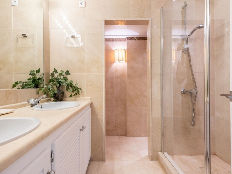 Apartment for Sale in El Presidente, Malaga 12