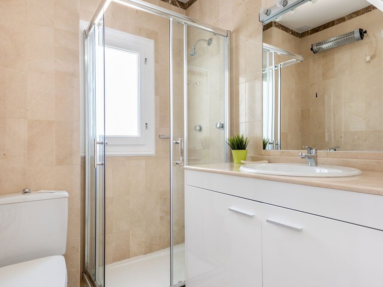 Apartment for Sale in El Presidente, Malaga 16