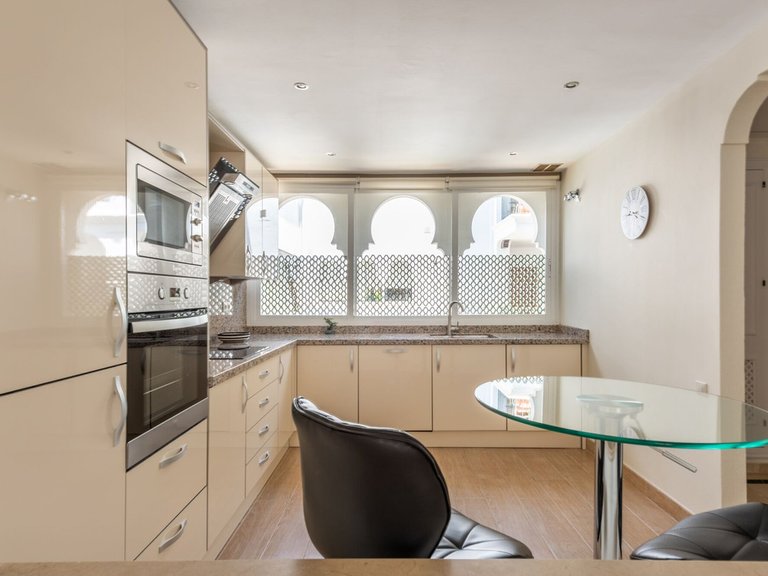Apartment for Sale in El Presidente, Malaga 3