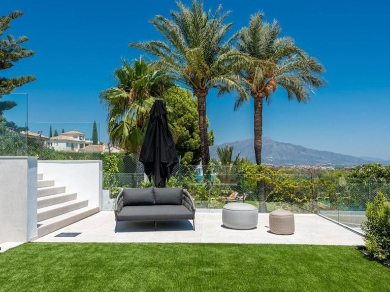 Villa for Sale in Benahavís, Malaga 18