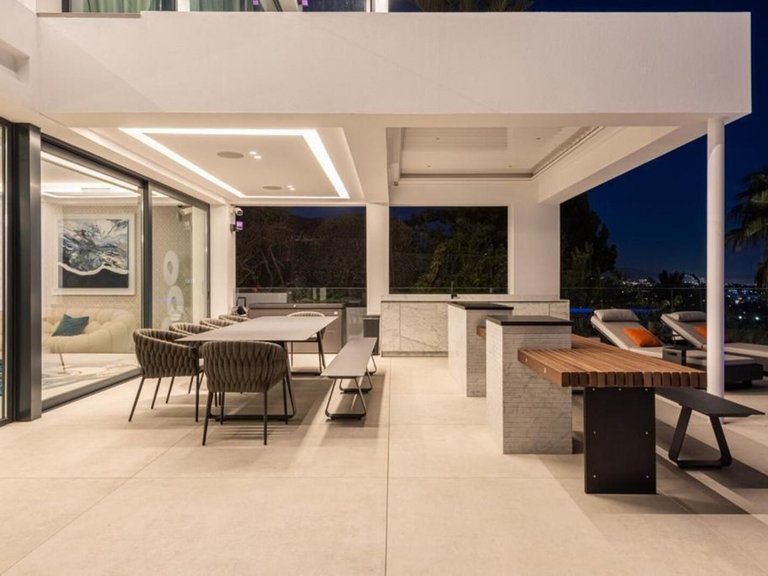 Villa for Sale in Benahavís, Malaga 27