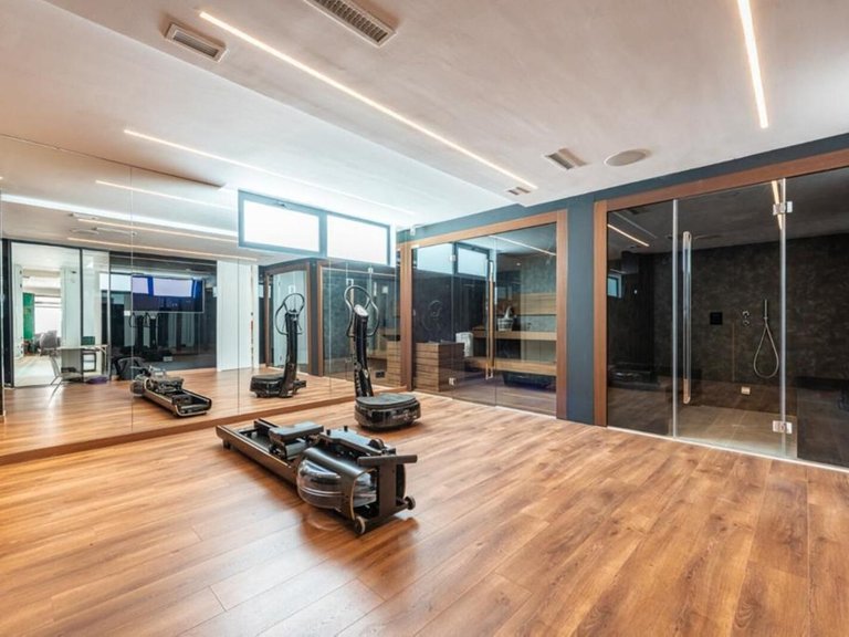 Villa for Sale in Benahavís, Malaga 36