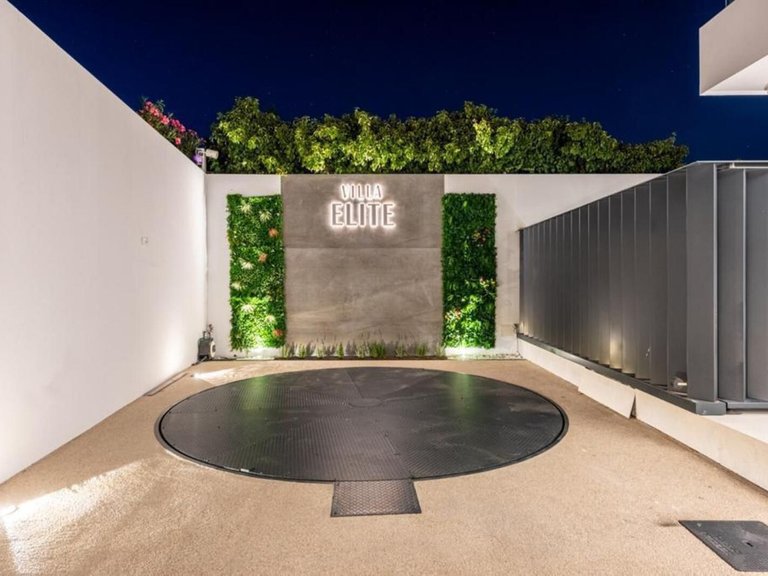 Villa for Sale in Benahavís, Malaga 41