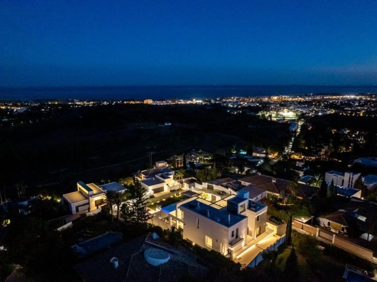 Villa for Sale in Benahavís, Malaga 45