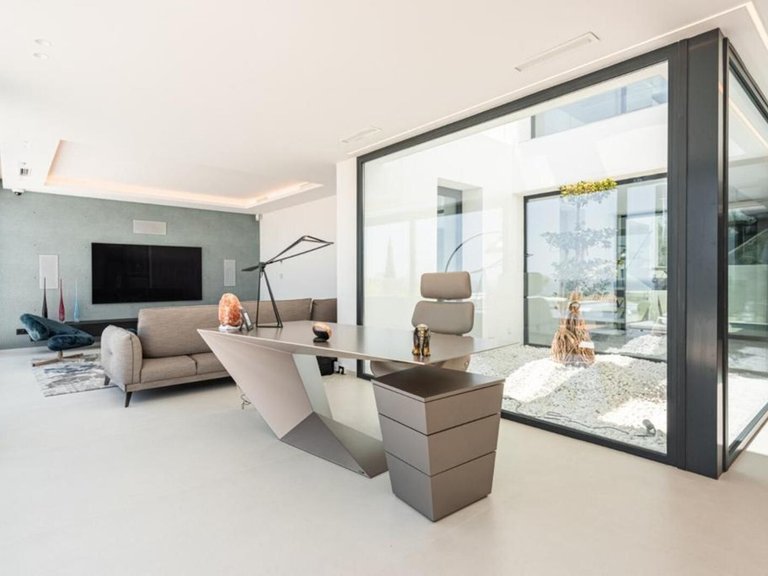 Villa for Sale in Benahavís, Malaga 5