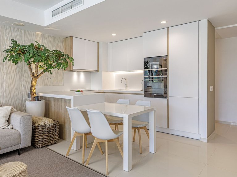 Apartment for Sale in Atalaya, Malaga 12