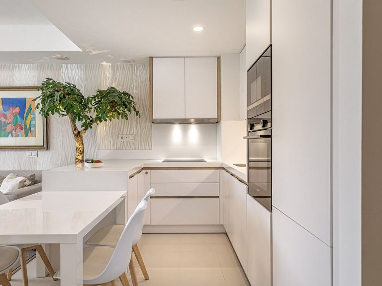 Apartment for Sale in Atalaya, Malaga 13