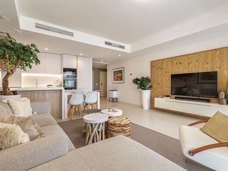 Apartment for Sale in Atalaya, Malaga 15