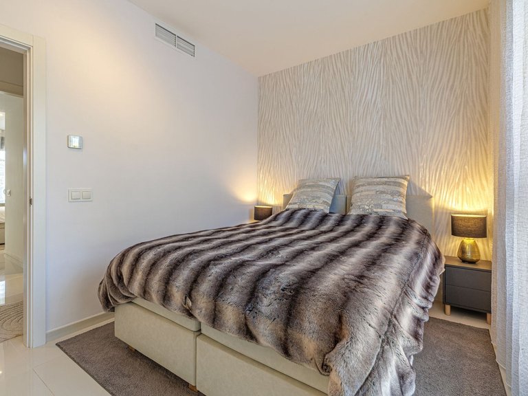 Apartment for Sale in Atalaya, Malaga 18