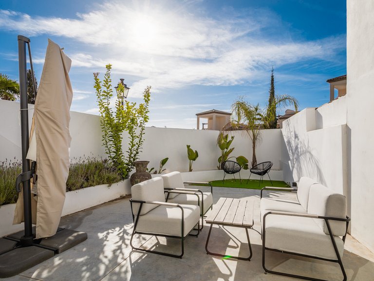 Villa for Sale in Nueva Andalucía, Malaga 4