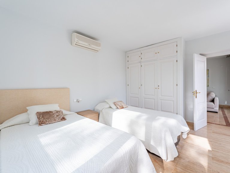 Apartment for Sale in Río Real, Malaga 5