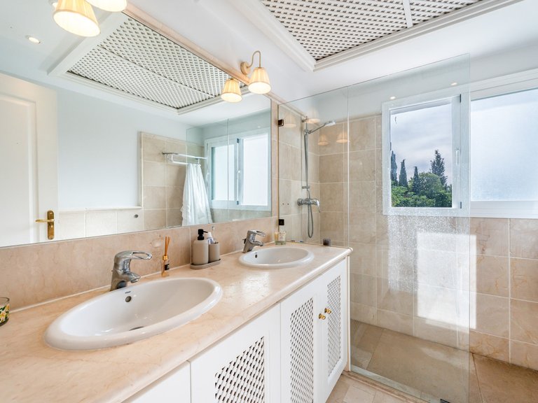 Apartment for Sale in Río Real, Malaga 6