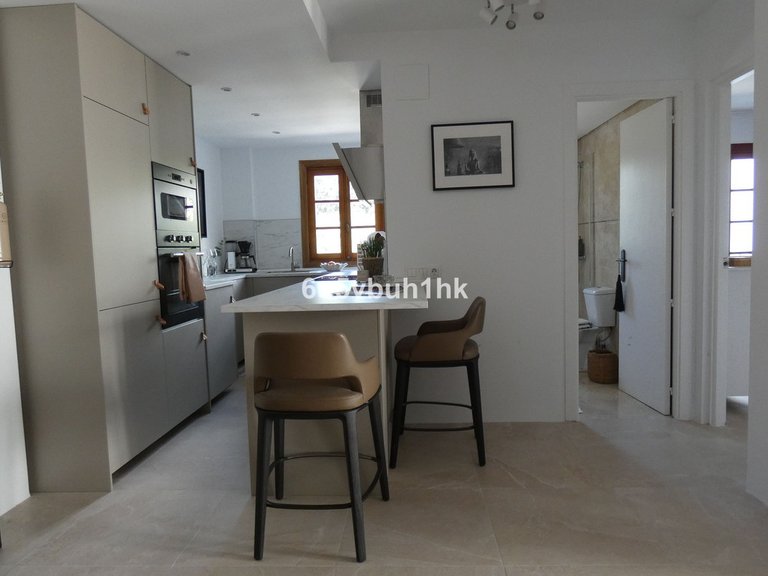 Apartment for Sale in La Duquesa, Malaga 1