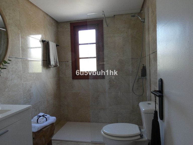 Apartment for Sale in La Duquesa, Malaga 10