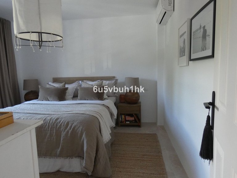 Apartment for Sale in La Duquesa, Malaga 6