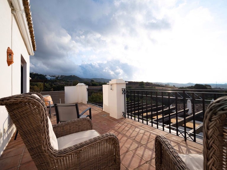 Apartment for Sale in Altos De Los Monteros, Malaga 4