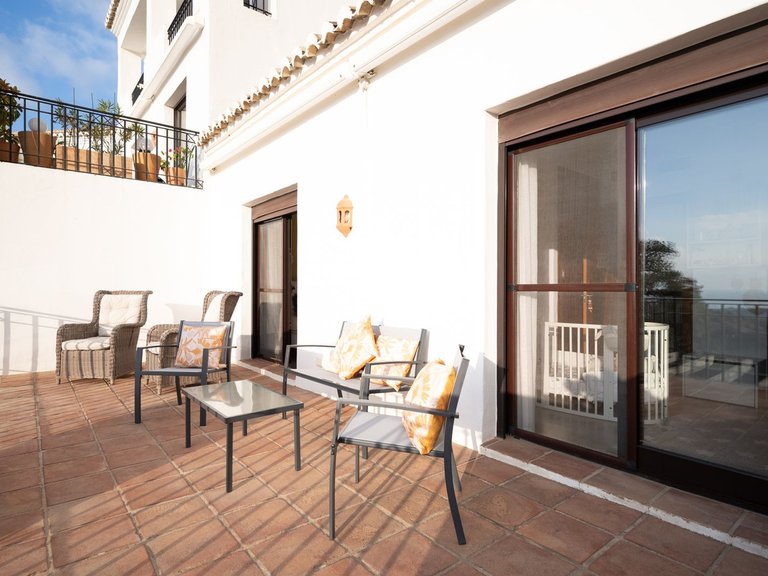 Apartment for Sale in Altos De Los Monteros, Malaga 6