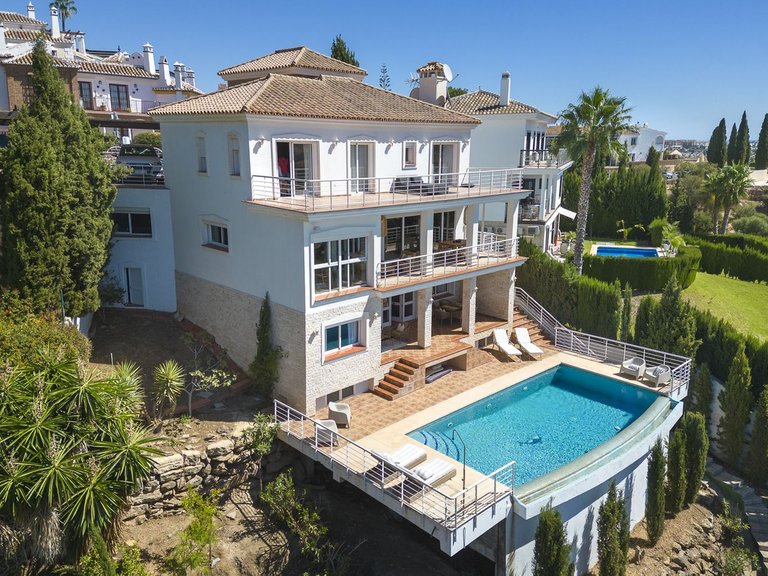 Villa for Sale in Mijas, Malaga 1