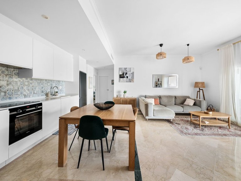 Apartment for Sale in Benahavís, Malaga 10