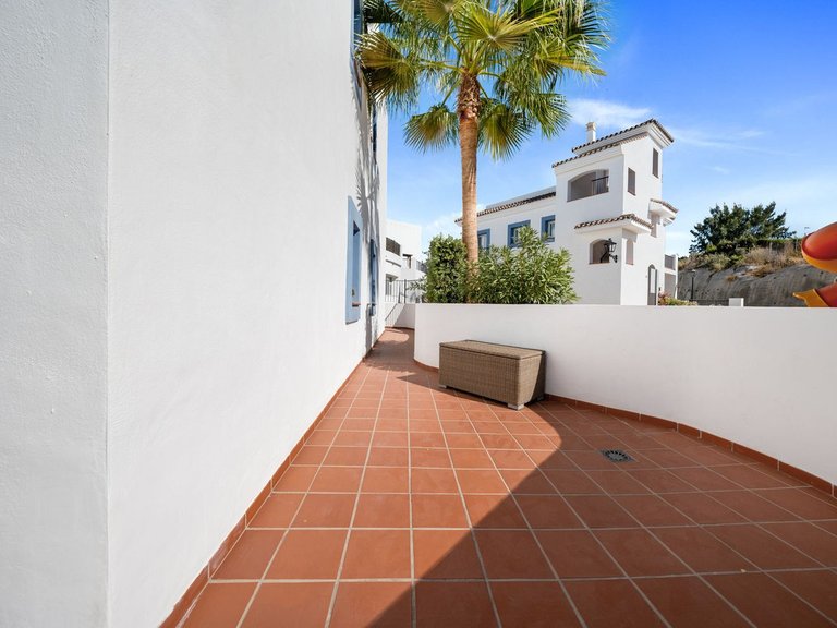 Apartment for Sale in Benahavís, Malaga 17