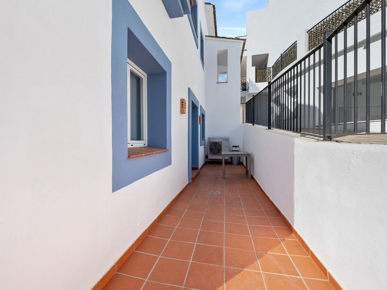 Apartment for Sale in Benahavís, Malaga 18