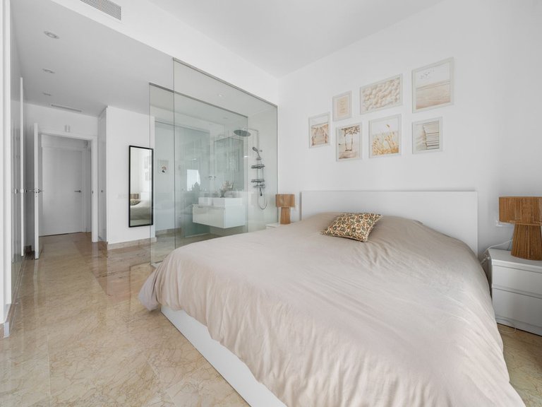 Apartment for Sale in Benahavís, Malaga 23