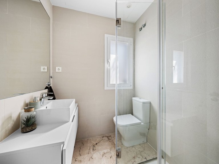Apartment for Sale in Benahavís, Malaga 28