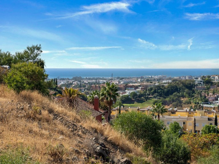Apartment for Sale in Benahavís, Malaga 35