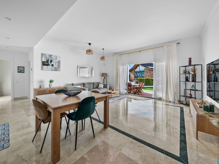 Apartment for Sale in Benahavís, Malaga 6