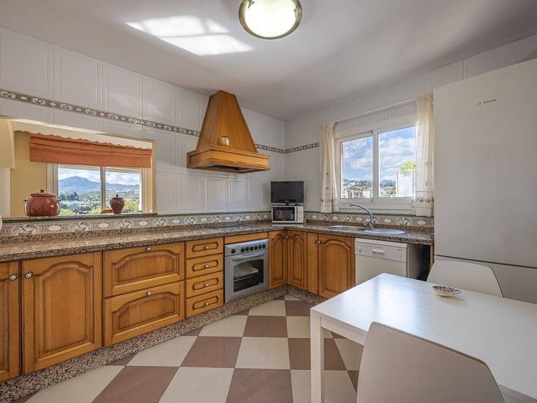 Villa for Sale in La Quinta, Malaga 15