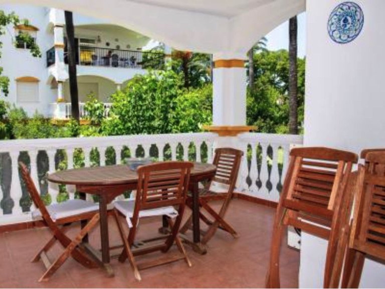 Apartment for Sale in Nueva Andalucía, Malaga 1