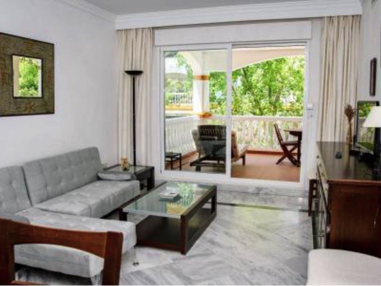 Apartment for Sale in Nueva Andalucía, Malaga 10