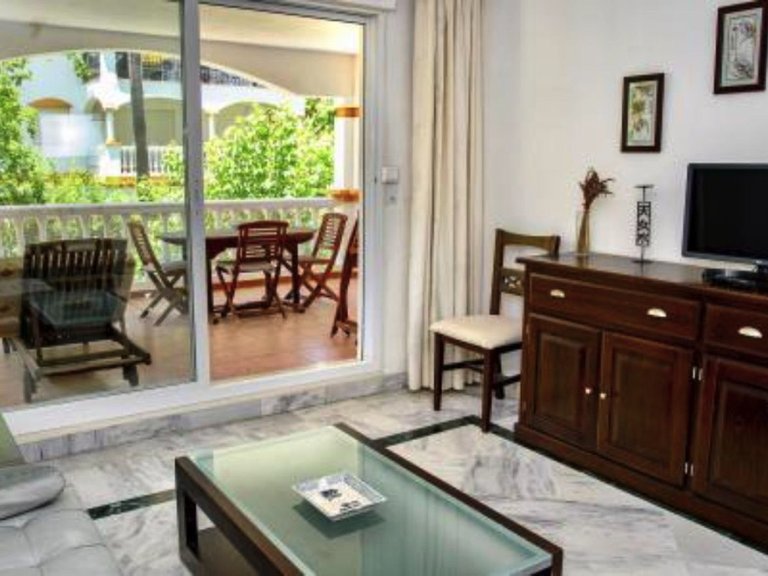 Apartment for Sale in Nueva Andalucía, Malaga 12