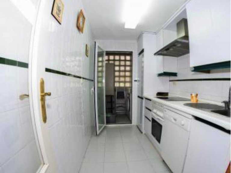 Apartment for Sale in Nueva Andalucía, Malaga 20
