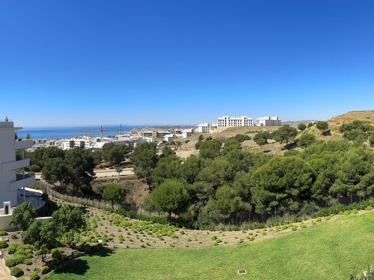 Apartment for Sale in Fuengirola, Malaga 36