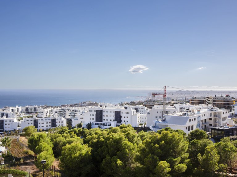 Apartment for Sale in Fuengirola, Malaga 40