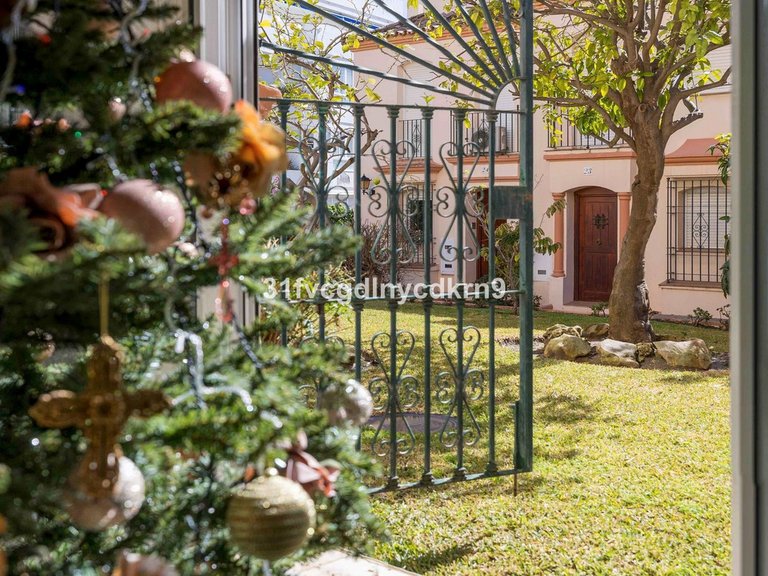 Apartment for Sale in Estepona, Malaga 25