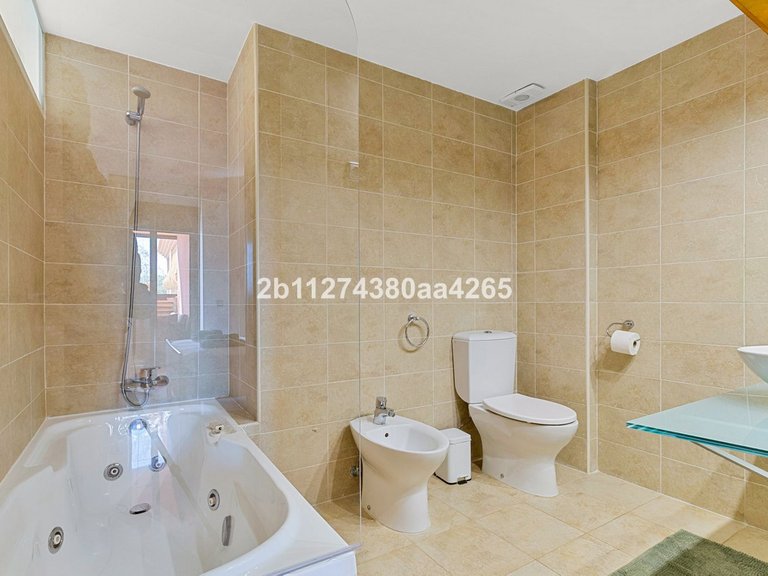 Apartment for Sale in Benalmadena, Malaga 13