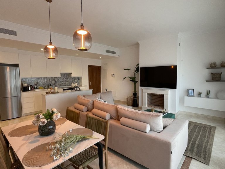 Apartment for Sale in El Paraiso, Malaga 2