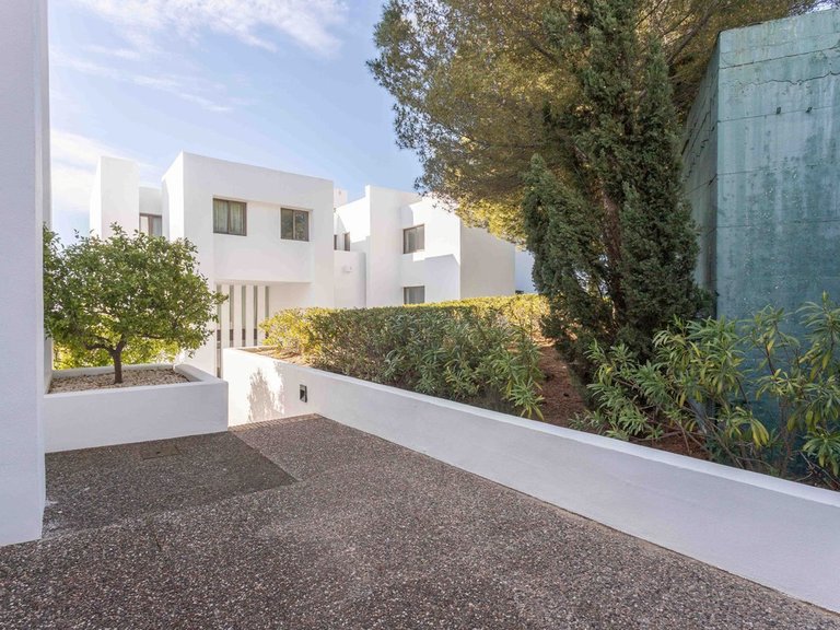 Apartment for Sale in Los Flamingos, Malaga 15