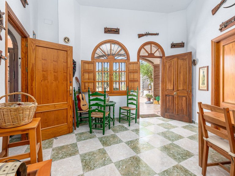 Villa for Sale in Benalmadena, Malaga 11