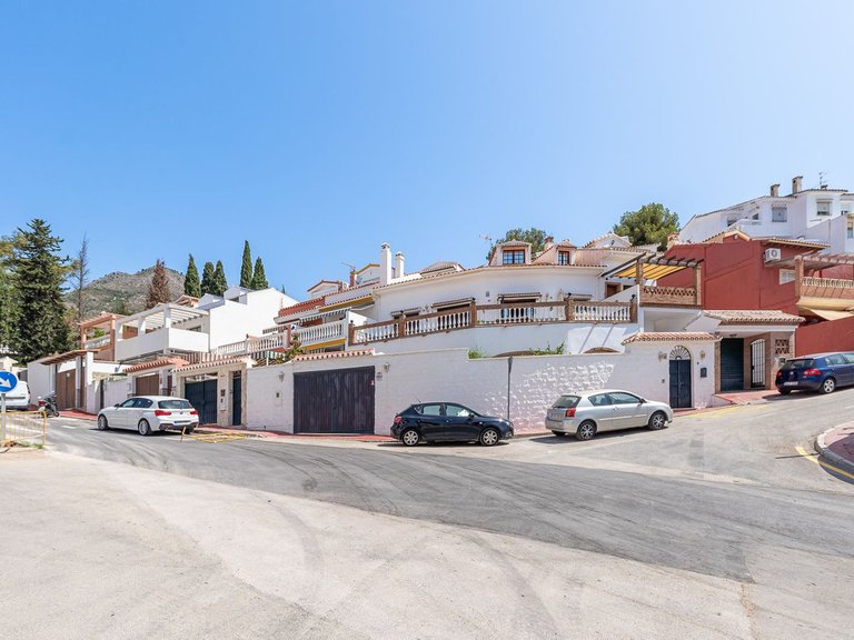 Villa for Sale in Benalmadena, Malaga 37