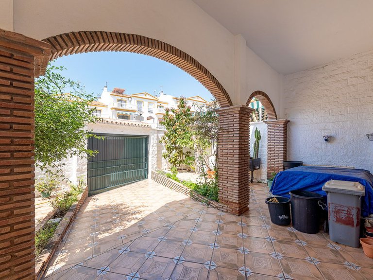 Villa for Sale in Benalmadena, Malaga 4