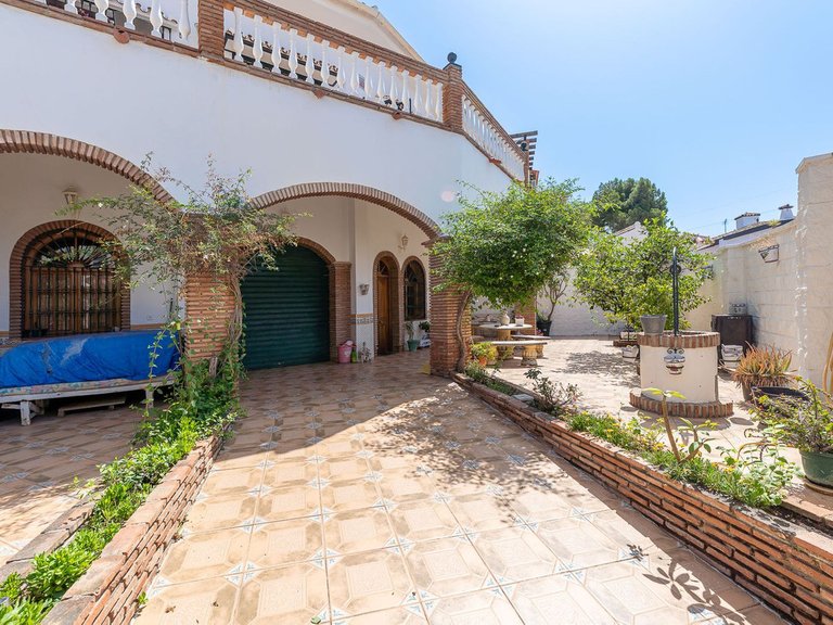 Villa for Sale in Benalmadena, Malaga 5