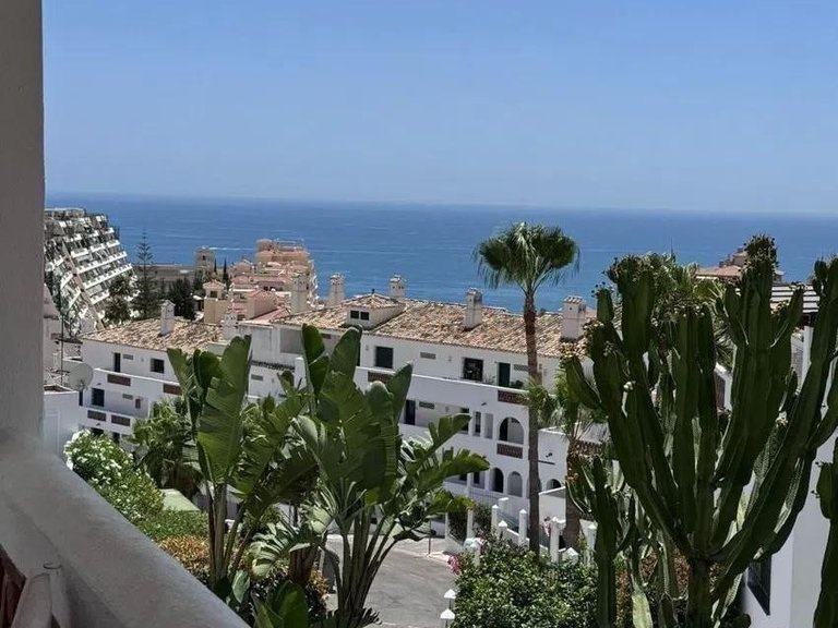 Apartment for Sale in Benalmadena, Malaga 1