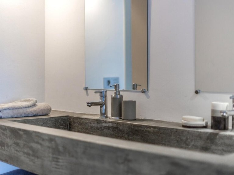 Apartment for Sale in Nueva Andalucía, Malaga 19